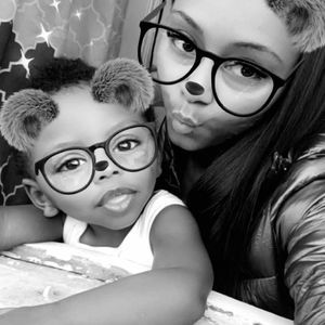 Meet your Posher, Alexis